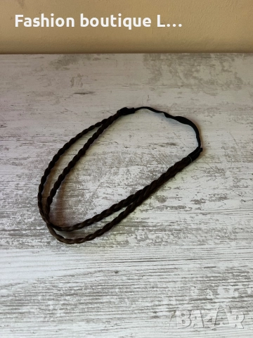 Диадема за глава от две сплетени плитки в кестен цвят с черен ластик 🖤, снимка 4 - Аксесоари за коса - 52333219