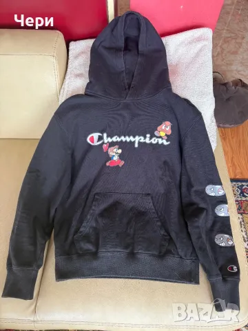 Юношески пуловер “Champion“ с щампи на Супер Марио