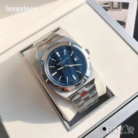 Мъжки часовник Vacheron Constantin Overseas Blue Dial с автоматичен механизъм