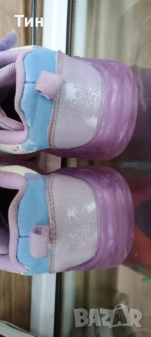 Светещи маратонки Frozen, снимка 6 - Детски маратонки - 51490712