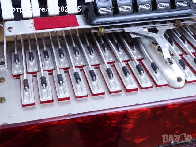 Акордеон Велтмайстер Стела 60 баса, снимка 12 - Акордеони - 50695868