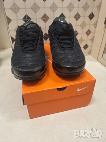 Продавам мъжки маратонки Nike , снимка 4 - Спортни обувки - 44864366