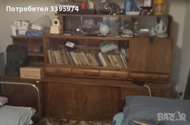 Старинен бюфет 