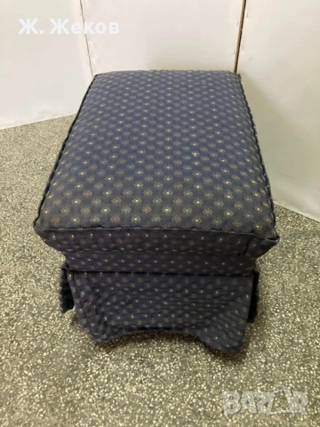 Табуретка, снимка 2 - Дивани и мека мебел - 53230365