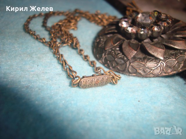 СТАРИННА БРОНЗОВА СКЪПОЦЕННА ВИНТИДЖ ОГЪРЛИЦА с ИСКРЯЩИ ФАСЕТИРАНИ БОХЕМСКИ КРИСТАЛИ АРТ ДЕКО 26925, снимка 7 - Антикварни и старинни предмети - 34896277