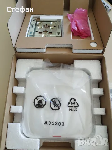 Продавам точка за достъп / access point Huawei AP7052DN, снимка 2 - Рутери - 47507071