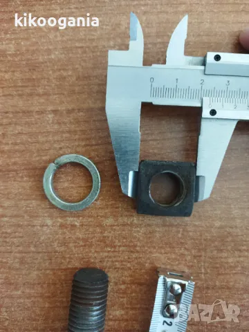 12 броя болтове за джанти на Владимирец Т25 А, снимка 5 - Части - 49557425