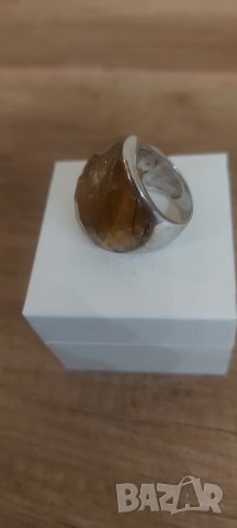 Продавам Кехлибарен пръстен внос от Дубай , снимка 8 - Пръстени - 38757681