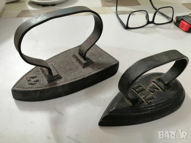Ретро, чугунени ютии 2 броя