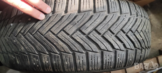 Зимни гуми Michelin Alpin 6 215/60/R17, снимка 2 - Гуми и джанти - 52503876
