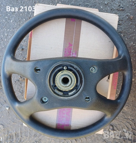 волан от лада Нива , снимка 2 - Части - 53576678