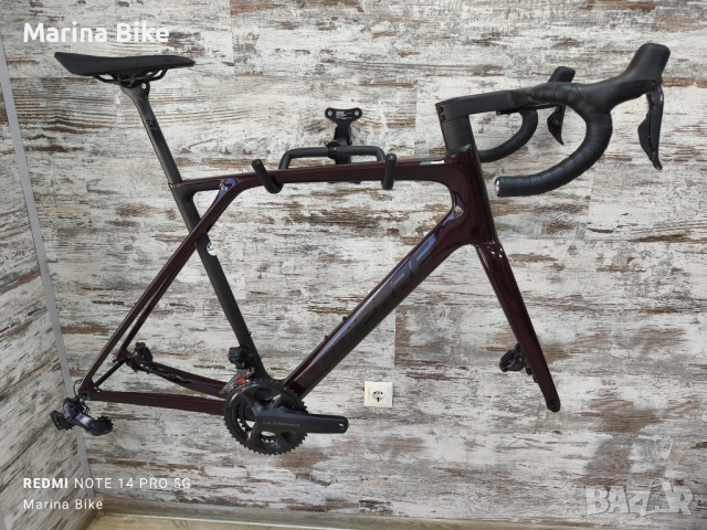 НОВ карбонов шосеен велосипед без капли Lapierre Xelius SL 8.0 Disc Ultegra Di2  