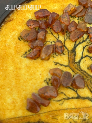 Съветска старинна картина от балтийски кехлибар , снимка 3 - Картини - 52814681