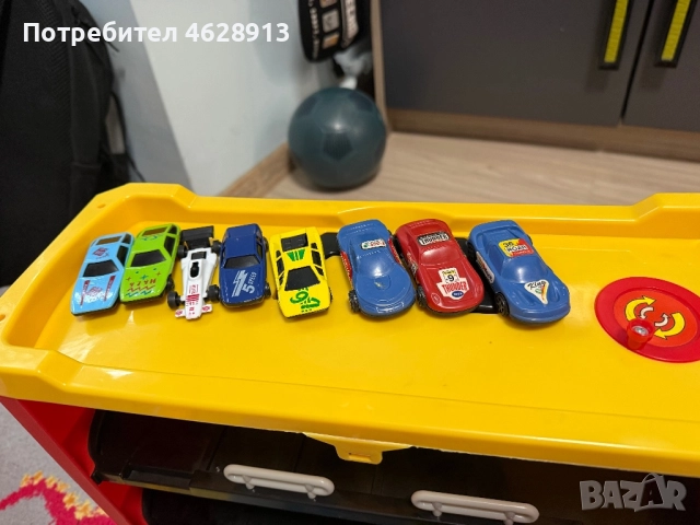 Детски паркинг гараж с колички и подвижни механизми, снимка 3 - Коли, камиони, мотори, писти - 52127626