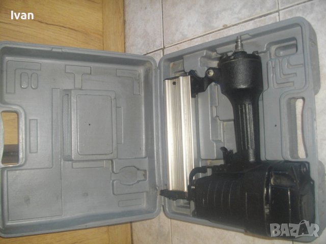 Голям Пневматичен Такер-Промишлен/Индустриален-Дърводелски-За Пирони До 60мм Дължина-Алумин Пълнител, снимка 3 - Други инструменти - 43069483