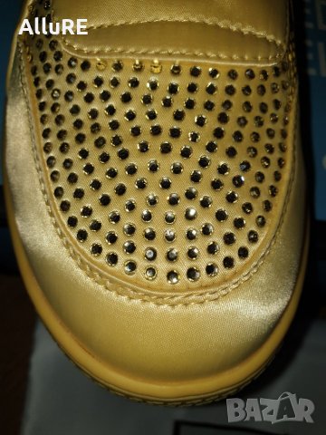 GUCCI Haлични 39 , снимка 7 - Кецове - 27029187