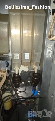 Продавам вендинг автомат Зануси Венеция LX, снимка 8 - Вендинг машини - 51982061