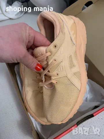 Детски маратонки ASICS , снимка 3 - Детски маратонки - 49518335