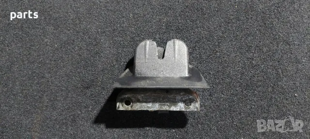 Задна Ключалка Ауди A3 8P - Ключалка Багажник , снимка 4 - Части - 50426831