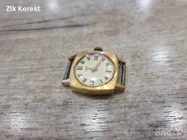 Позлатен механичен часовник Luch , снимка 4 - Антикварни и старинни предмети - 47661884
