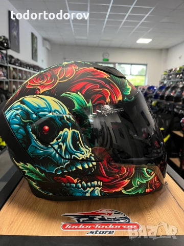 Мото каска ICON AIRFLITE Omnicrux ,S 55-56см. два визьора,като нова, снимка 2 - Аксесоари и консумативи - 51936098