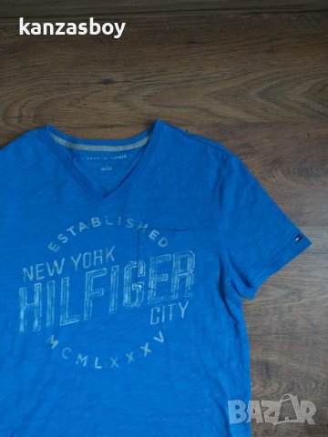 Tommy hilfiger Essential Jaspe - страхотна мъжка тениска КАТО НОВА , снимка 3 - Тениски - 37636518