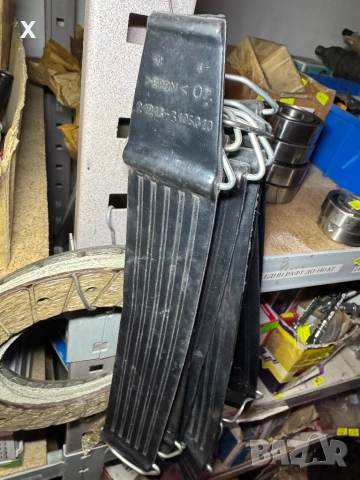 РЕМЪК РЕЗЕРВА ГУМА 33см ВАЗ ЛАДА НИВА 21213-3105010 НОВ ОРИГИНАЛЕН