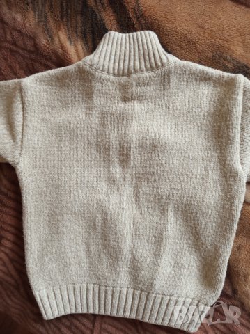 Жилетка, снимка 3 - Детски пуловери и жилетки - 28810023