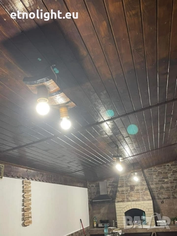 Полилеи от автентични реставрирани бъчви с дървена чашка , снимка 12 - Лампи за таван - 44113335