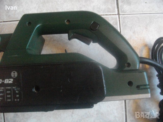 900 Вата-Швейцария-Бош-Електрическо Оригинално Ренде-BOSCH PHO30-82-Стружуване 3 мм-Нож 82 мм, снимка 3 - Други инструменти - 36833099