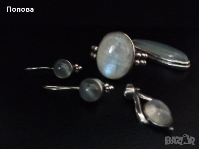Масивен сребърен  лот  с лунен камък/обеци, медальони, пръстен /