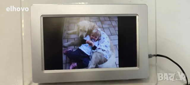 Цифрова рамка за картини 7'', снимка 2 - Друга електроника - 48583903