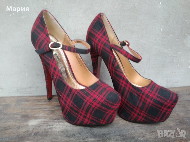 Дамски обувки на платформа и ток, снимка 2 - Дамски обувки на ток - 32552689