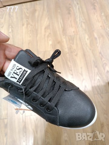 обувки , снимка 4 - Дамски ежедневни обувки - 43587613