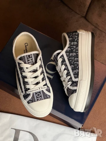 дамски маратонки christian dior, снимка 2 - Маратонки - 50759799