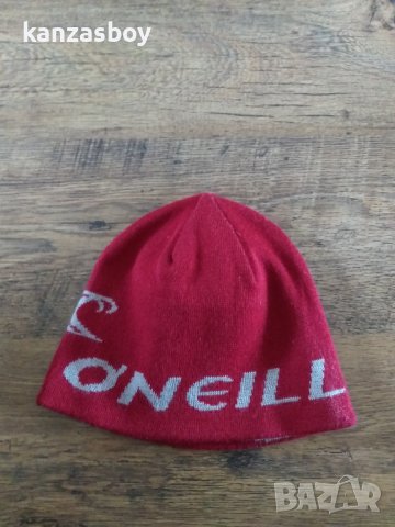 o'neill - страхотна двулицева шапка