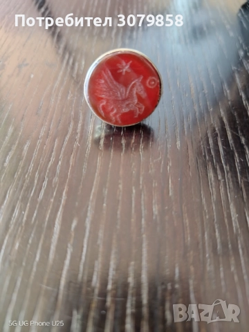 Пръстен с гема на карнеол