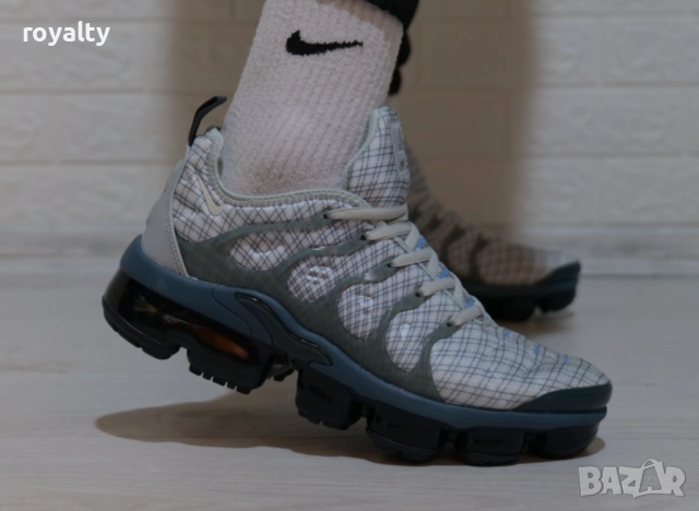 Nike AIR VAPORMAX PLUS мъжки маратонки 