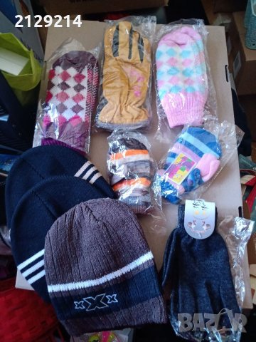 Лот от шапки и ръкавици 