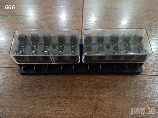 Панел с предпазители за кола 10P, снимка 3 - Аксесоари и консумативи - 53214506