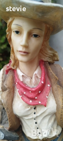 Голяма уестърн фигура, снимка 2 - Статуетки - 51461218