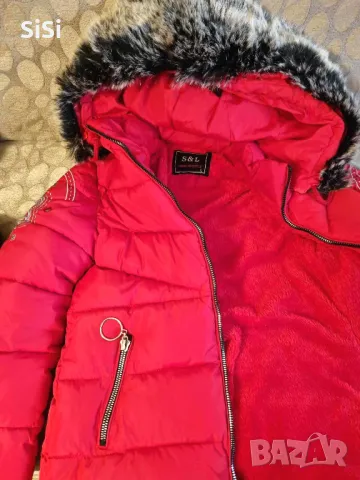 Зимно червено яке с пухкава яка, снимка 2 - Якета - 48963112