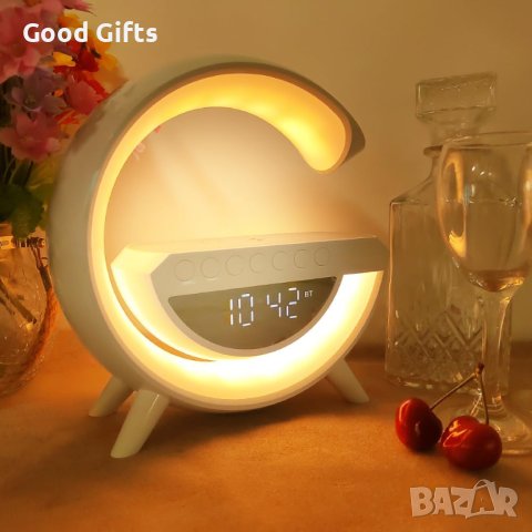 Голяма Смарт LED лампа - безжично зарядно, музика и часовник , снимка 2 - Други - 43513649