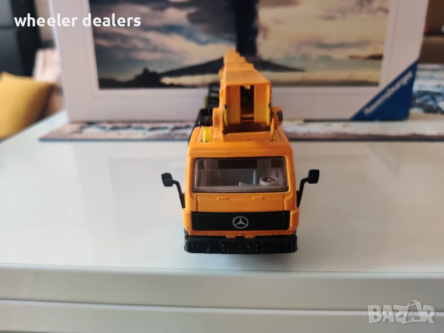 Метална количка SIKU Камион Вишка Mercedes LKW, снимка 8 - Колекции - 50835909