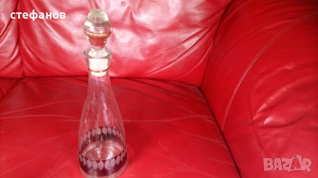 Ретро ракиен комплект, калиево стъкло, ръчна гравюра, златен кант, цветно, 6 чаши и бутилка с тапа, снимка 9 - Антикварни и старинни предмети - 51138316