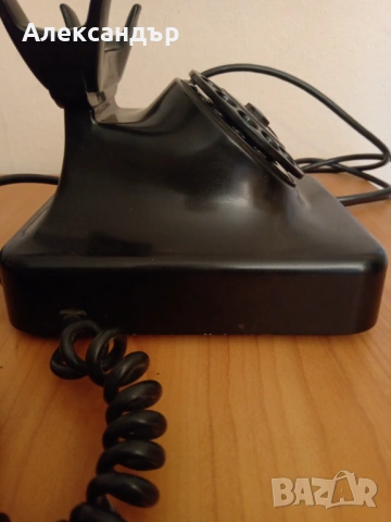 Бакелитов телефон SIEMENS, снимка 6 - Антикварни и старинни предмети - 53136196