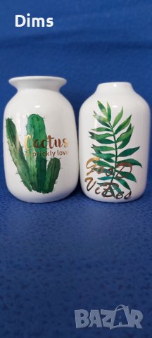Порцеланова Ваза Бяла с кактуси и палми, снимка 7 - Вази - 38486568