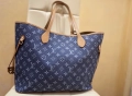Дамска чанта Louis Vuitton, снимка 1