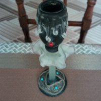 Продавам красив свещник от цветно,матирано стъкло., снимка 2 - Колекции - 40297624
