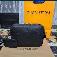 Мъжка чанта Louis Vuitton , снимка 1 - Чанти - 38832567